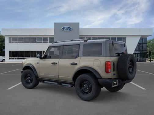 Desert Sand 2026 Ford Bronco Big Bend