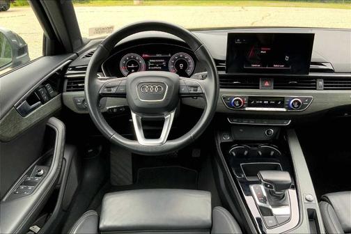 2023 Audi A4 45 S line Premium Plus