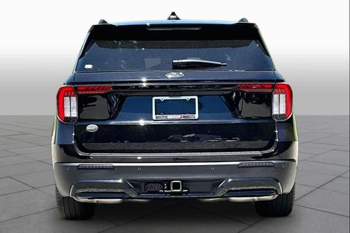 Agate Black Metallic 2025 Ford Explorer ST-Line