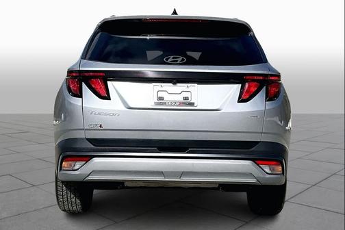 Shimmering Silver 2025 Hyundai TUCSON SEL