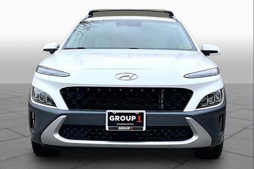 Lunar White 2022 Hyundai KONA Limited