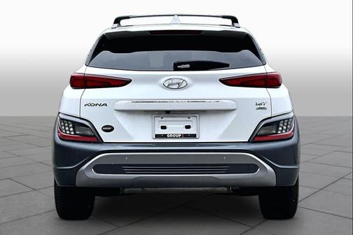 Lunar White 2022 Hyundai KONA Limited