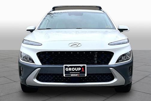 Lunar White 2022 Hyundai KONA Limited
