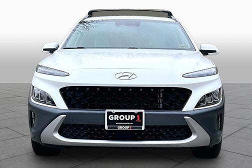 Lunar White 2022 Hyundai KONA Limited