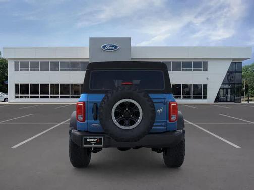 Velocity Blue Metallic 2025 Ford Bronco Base