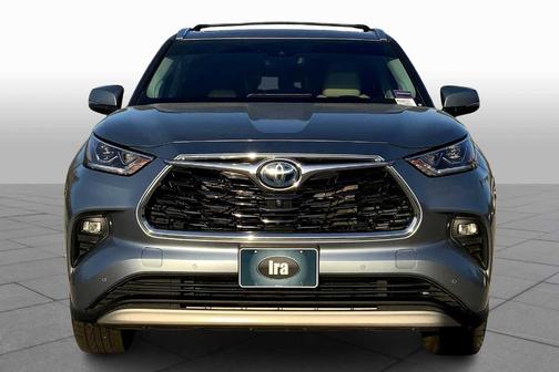 2021 Toyota Highlander Hybrid Platinum
