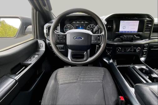 Space White Metallic 2022 Ford F-150 XL