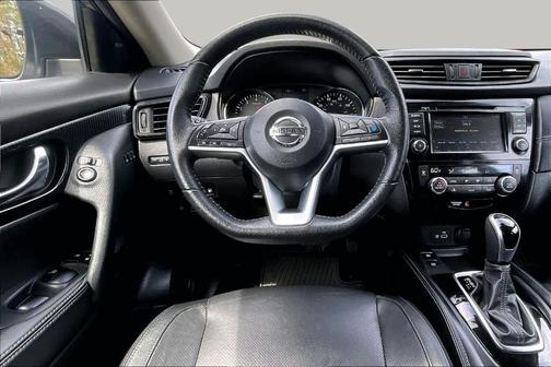 Gun Metallic 2020 Nissan Rogue SL