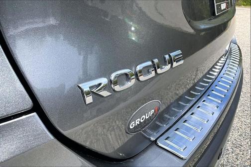 Gun Metallic 2020 Nissan Rogue SL