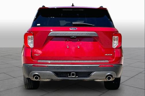 Rapid Red Metallic Tinted Clearcoat 2023 Ford Explorer XLT