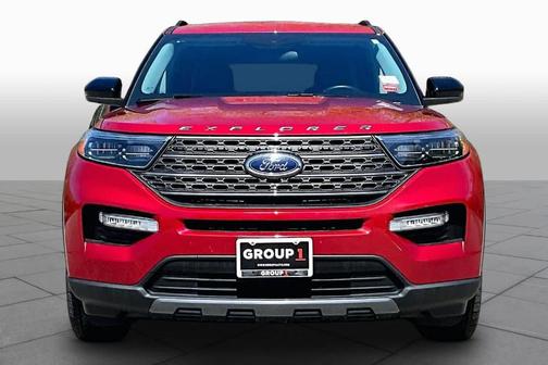 Rapid Red Metallic Tinted Clearcoat 2023 Ford Explorer XLT