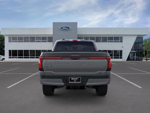 2025 Ford F-150 Lightning Platinum