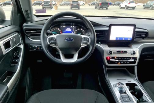 Infinite Blue Metallic Tinted Clearcoat 2021 Ford Explorer XLT