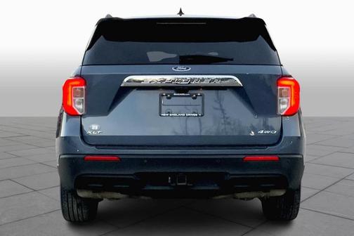 Infinite Blue Metallic Tinted Clearcoat 2021 Ford Explorer XLT