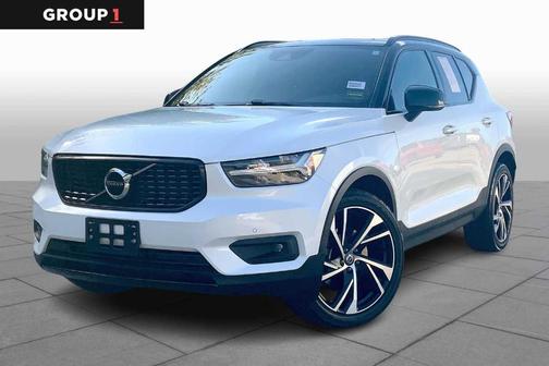 2021 Volvo XC40 T5 R-Design