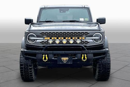 Shadow Black 2023 Ford Bronco Badlands