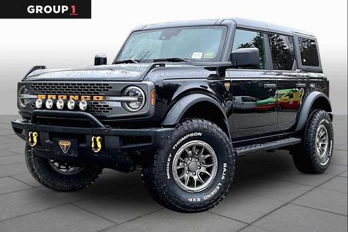 Shadow Black 2023 Ford Bronco Badlands