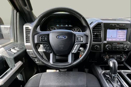 Ruby Red Metallic Tinted Clearcoat 2019 Ford F-150 XLT