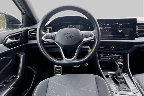 Pure White 2025 Volkswagen Jetta 1.5T Sport