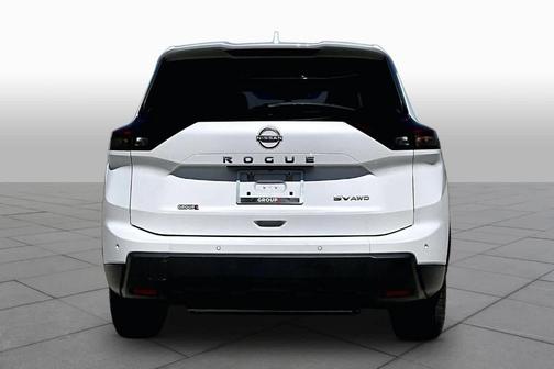 Everest White P 2024 Nissan Rogue SV