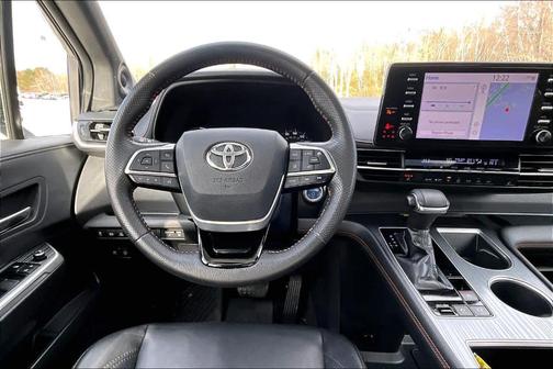 2021 Toyota Sienna XSE 7 Passenger