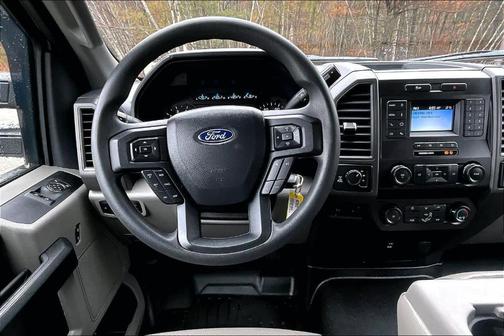 Oxford White 2022 Ford F-250 XL