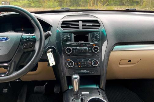 2016 Ford Explorer Base