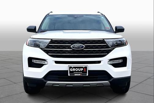 Star White 2023 Ford Explorer XLT