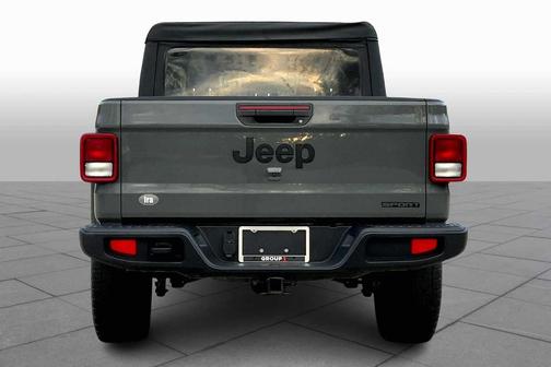 Sting Gray Clearcoat 2021 Jeep Gladiator Sport