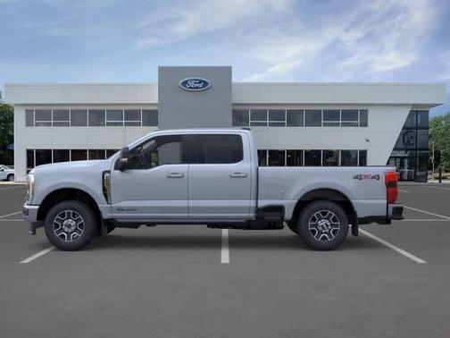 Glacier Gray Metallic Tri-Coat 2026 Ford F-250 Lariat