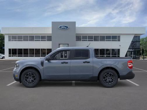 Azure Gray Metallic Tri-Coat 2026 Ford Maverick XLT