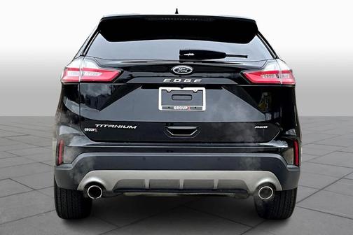 Agate Black Metallic 2024 Ford Edge Titanium