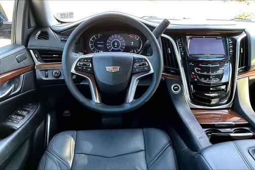 2019 Cadillac Escalade Luxury