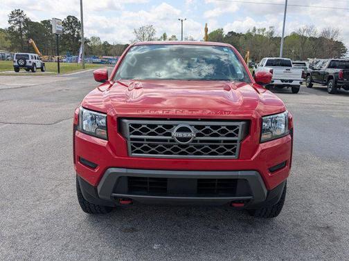 2022 Nissan Frontier SV