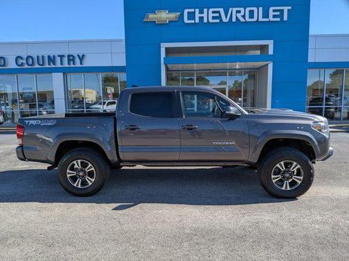 2017 Toyota Tacoma SR5