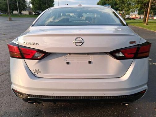 Gray 2024 Nissan Altima SR FWD