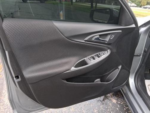 2024 Chevrolet Malibu FWD RS