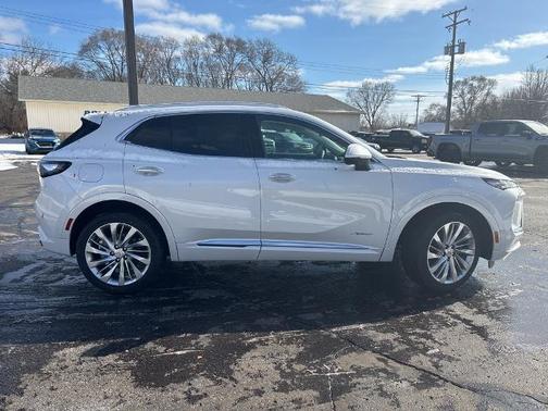 2025 Buick Envision Avenir AWD