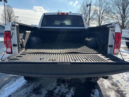2018 RAM 2500 Tradesman Crew Cab 4x4 6'4' Box