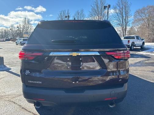 2022 Chevrolet Traverse LT Cloth