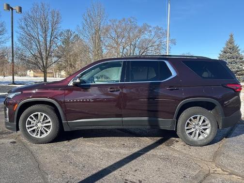 2022 Chevrolet Traverse LT Cloth