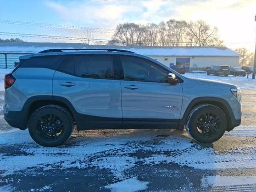 2024 GMC Terrain AWD AT4