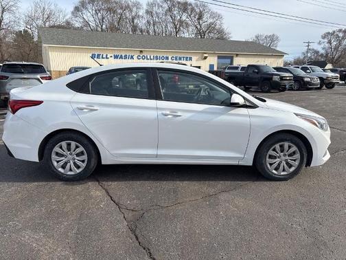 2020 Hyundai Accent SE