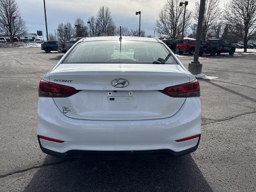 2020 Hyundai Accent SE