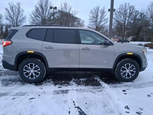 2026 GMC Acadia AT4 AWD