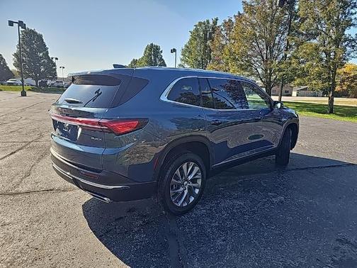 2025 Buick Enclave Preferred FWD
