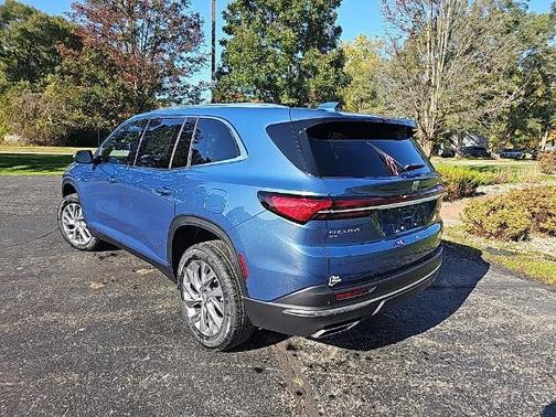 2025 Buick Enclave Preferred FWD