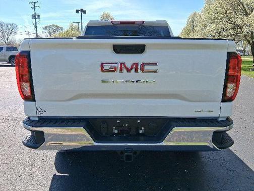 Summit White 2026 GMC Sierra 1500 SLE