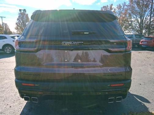 2026 GMC Acadia Elevation FWD