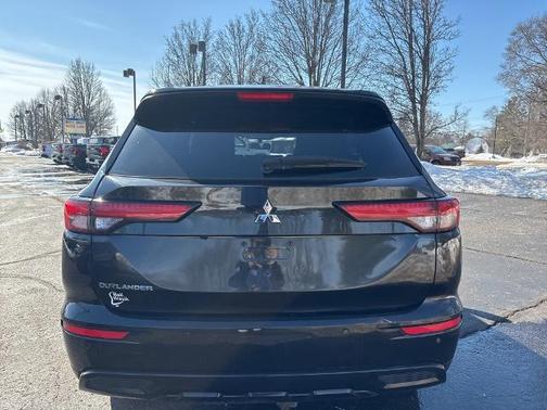 2023 Mitsubishi Outlander SE 2.5 2WD
